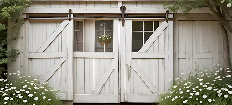 Rear Barn Door Repair in Ottawa, ON