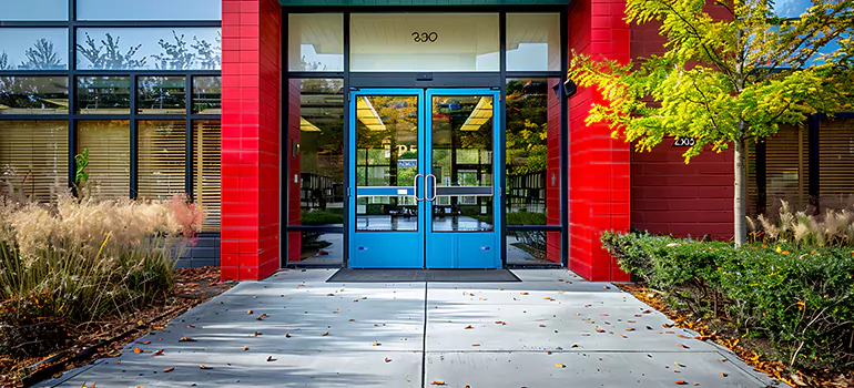 Roll Up Storefront Doors in Ottawa, ON