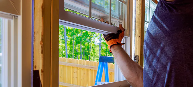 >Bay Window Curtain Rail Track in Ottawa, Ontario